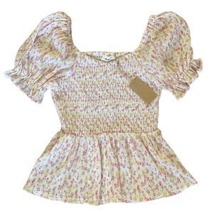NWT In Bloom Puff Sleeve Floral Print Smocked Top. Size Small.